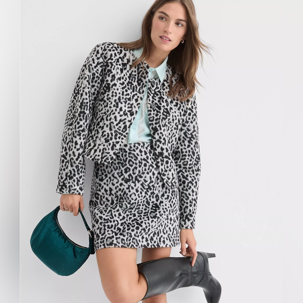 NWT Petite Leopard Print Mini Skirt